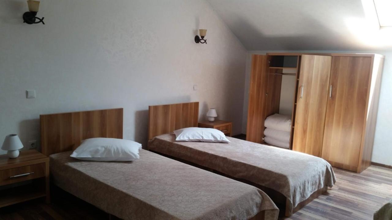 Zodiac Appartement Caransebeş Buitenkant foto