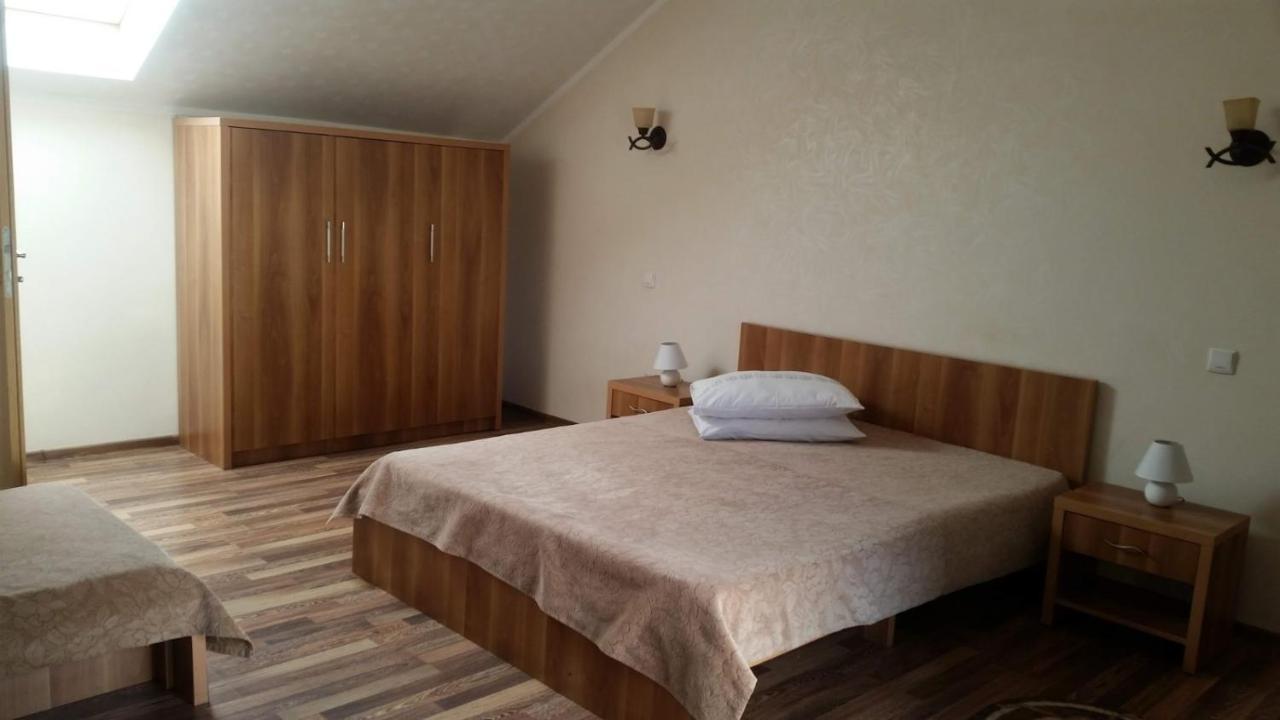 Zodiac Appartement Caransebeş Buitenkant foto